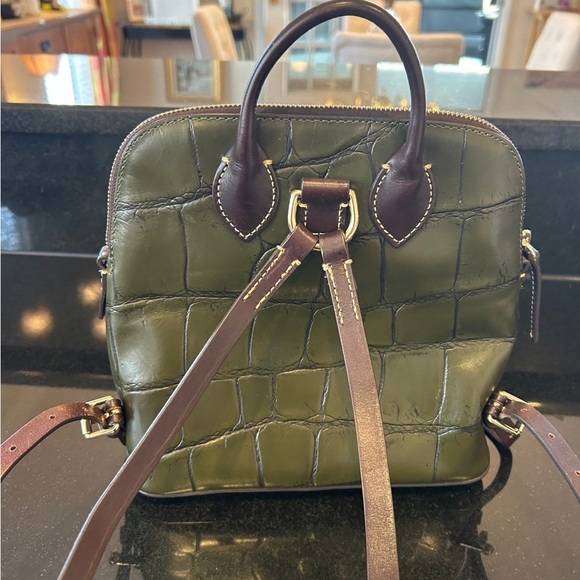 Dooney & Bourke Olive Green Croc Embossed Backpack in EUC - Picture 2 of 8